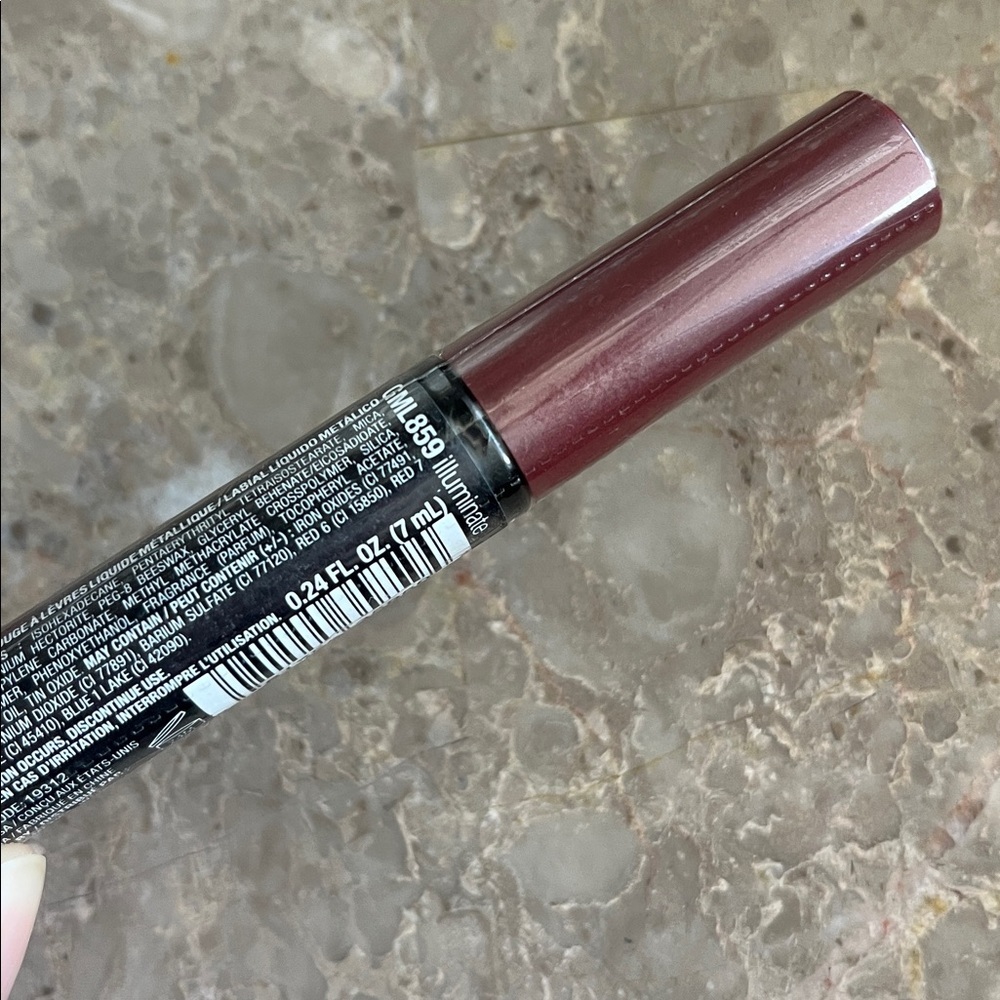 L.A. Girl Metal Liquid Lipstick - Illuminate - Picture 2 of 4